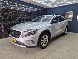 Grijs Gebruikt 2014 Mercedes GLA200 Prestige SUV | € 11.950 (Eerlijke prijs)