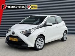Wit Gebruikt 2020 Toyota Aygo X-play Hatchback | € 11.945 (Eerlijke prijs)
