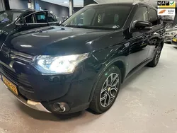Zwart Gebruikt 2015 Mitsubishi Outlander Edition SUV | € 9.950 (Eerlijke prijs)