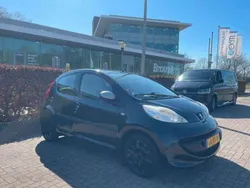 Zwart Gebruikt 2006 Peugeot 107 Hatchback | € 2.300 (Goede deal)