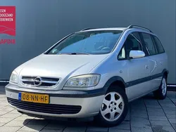 Grijs Gebruikt 2004 Opel Zafira Comfort MPV | € 999 (Eerlijke prijs)