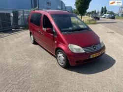Rood Gebruikt 2003 Mercedes Vaneo MPV | € 750