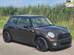 Bruin Gebruikt 2011 Mini Cooper Chili Hatchback | € 6.100 (Super prijs)