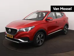 Rood Gebruikt 2021 MG ZS Luxury Sedan | € 16.995 (Eerlijke prijs)