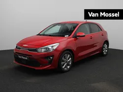 Rood Gebruikt 2022 Kia Rio Hatchback | € 18.400 (Duur)