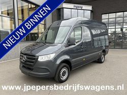 Grijs Gebruikt 2024 Mercedes Sprinter Van | € 33.950 (Eerlijke prijs)
