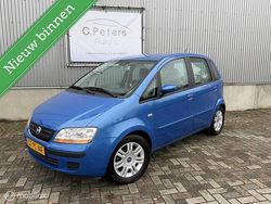 Blauw (metallic) Gebruikt 2004 Fiat Idea Emotion MPV | € 2.350 (Eerlijke prijs)