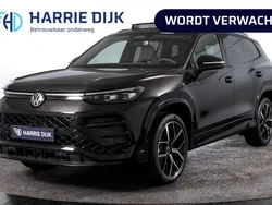 Zwart Nieuw 2025 VW Tayron R-line Edition SUV | € 59.995 (Super prijs)