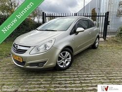 Beige Gebruikt 2006 Opel Corsa Cosmo Hatchback | € 3.750 (Eerlijke prijs)
