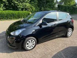 Zwart Gebruikt 2018 Hyundai i10 Comfort Hatchback | € 8.950 (Eerlijke prijs)