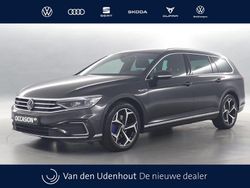 Grijs Gebruikt 2023 VW Passat Business Stationwagen | € 32.940 (Eerlijke prijs)
