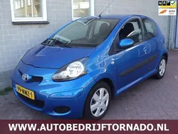 Blauw Gebruikt 2010 Toyota Aygo Hatchback | € 3.499 (Eerlijke prijs)