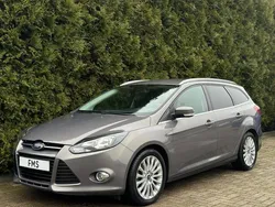 Bruin, metallic lak Gebruikt 2012 Ford Focus Titanium Stationwagen | € 6.890 (Eerlijke prijs)