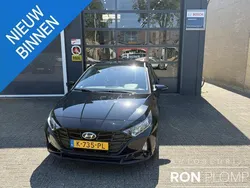 Zwart Gebruikt 2021 Hyundai i20 Hatchback | € 14.900 (Eerlijke prijs)