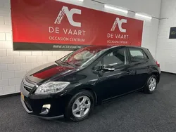 Zwart Gebruikt 2011 Toyota Auris Hatchback | € 7.450