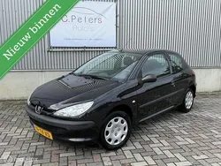 Zwart Gebruikt 2007 Peugeot 206 Hatchback | € 1.950 (Eerlijke prijs)