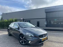 Grijs Gebruikt 2013 Volvo V40 R-Design Stationwagen | € 5.199 (Eerlijke prijs)