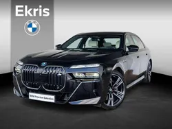 Zwart, metallic lak Gebruikt 2023 BMW M760e Executive Sedan | € 114.950