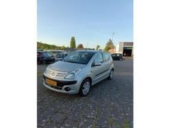 Grijs Gebruikt 2010 Nissan Pixo Acenta Hatchback | € 3.550 (Goede deal)