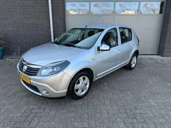 Grijs Gebruikt 2010 Dacia Sandero Hatchback | € 2.350 (Eerlijke prijs)