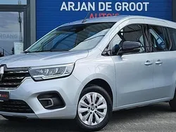 Grijs Gebruikt 2022 Renault Kangoo Zen MPV | € 28.750