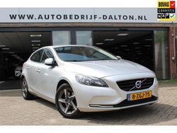 Grijs Gebruikt 2015 Volvo V40 Momentum Stationwagen | € 8.950 (Eerlijke prijs)