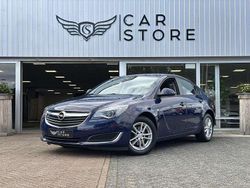Blauw Gebruikt 2017 Opel Insignia Business Hatchback | € 10.450 (Super prijs)