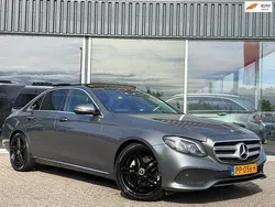 Grijs Gebruikt 2016 Mercedes E220 AMG Sedan | € 16.950 (Eerlijke prijs)