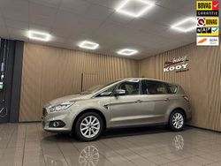 Grijs Gebruikt 2016 Ford S-MAX Titanium MPV | € 13.270 (Eerlijke prijs)
