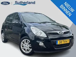 Zwart, metallic lak Gebruikt 2012 Hyundai i20 Hatchback | € 4.950 (Eerlijke prijs)