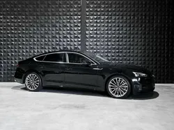 Zwart, metallic lak Gebruikt 2022 Audi A5 Sportback Design Hatchback | € 38.900 (Eerlijke prijs)