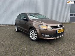 Bruin Gebruikt 2012 VW Polo Style Hatchback | € 5.499 (Eerlijke prijs)