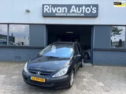 Zwart, andere lak Gebruikt 2004 Peugeot 307 Hatchback | € 1.950 (Iets duurder)