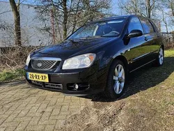 Zwart Gebruikt 2005 Kia Cerato Sport Hatchback | € 1.950 (Duur)