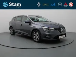 Grijs, metallic lak Gebruikt 2021 Renault Mégane GrandTour Intens Stationwagen | € 20.990 (Eerlijke prijs)
