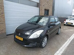 Zwart Gebruikt 2013 Suzuki Swift Hatchback | € 4.450 (Eerlijke prijs)