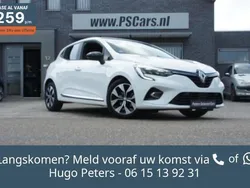 Wit Gebruikt 2023 Renault Clio V Techno Hatchback | € 15.988 (Goede deal)
