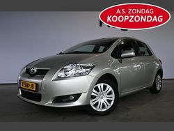 Grijs Gebruikt 2009 Toyota Auris Terra Hatchback | € 5.940 (Eerlijke prijs)