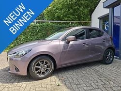 Paars Gebruikt 2015 Mazda 2 Hatchback | € 11.250 (Eerlijke prijs)