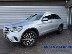 Grijs Gebruikt 2021 Mercedes GLC300e Premium SUV | € 39.985 (Eerlijke prijs)