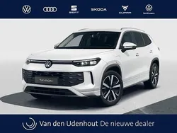 Wit Nieuw 2025 VW Tayron Edition SUV | € 52.395 (Eerlijke prijs)