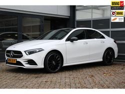 Wit Gebruikt 2023 Mercedes A250 AMG line Sedan | € 31.450