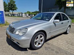 Grijs Gebruikt 2002 Mercedes C180 Classic Sedan | € 1.099 (Eerlijke prijs)