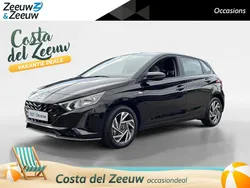 Phantom black (x5b) Gebruikt 2024 Hyundai i20 Comfort Hatchback | € 20.950 (Eerlijke prijs)