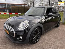 Zwart Gebruikt 2015 Mini Cooper Business Hatchback | € 9.900 (Eerlijke prijs)