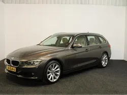 Bruin Gebruikt 2013 BMW 320 Executive Stationwagen | € 9.950 (Eerlijke prijs)