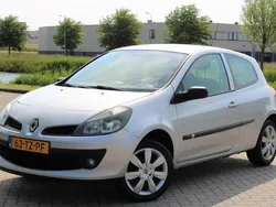 Grijs Gebruikt 2007 Renault Clio II Hatchback | € 2.999 (Iets duurder)