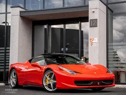 Rood, metallic lak Gebruikt 2014 Ferrari 458 Coupé | € 209.950