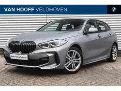 Pure grey Gebruikt 2023 BMW 118 Executive Hatchback | € 31.450 (Eerlijke prijs)