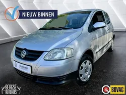 Grijs, metallic lak Gebruikt 2006 VW Fox Trendline Hatchback | € 2.190 (Iets duurder)